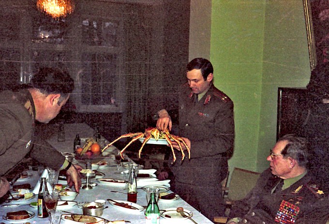 Не пробуждай воспоминаний минувших дней..