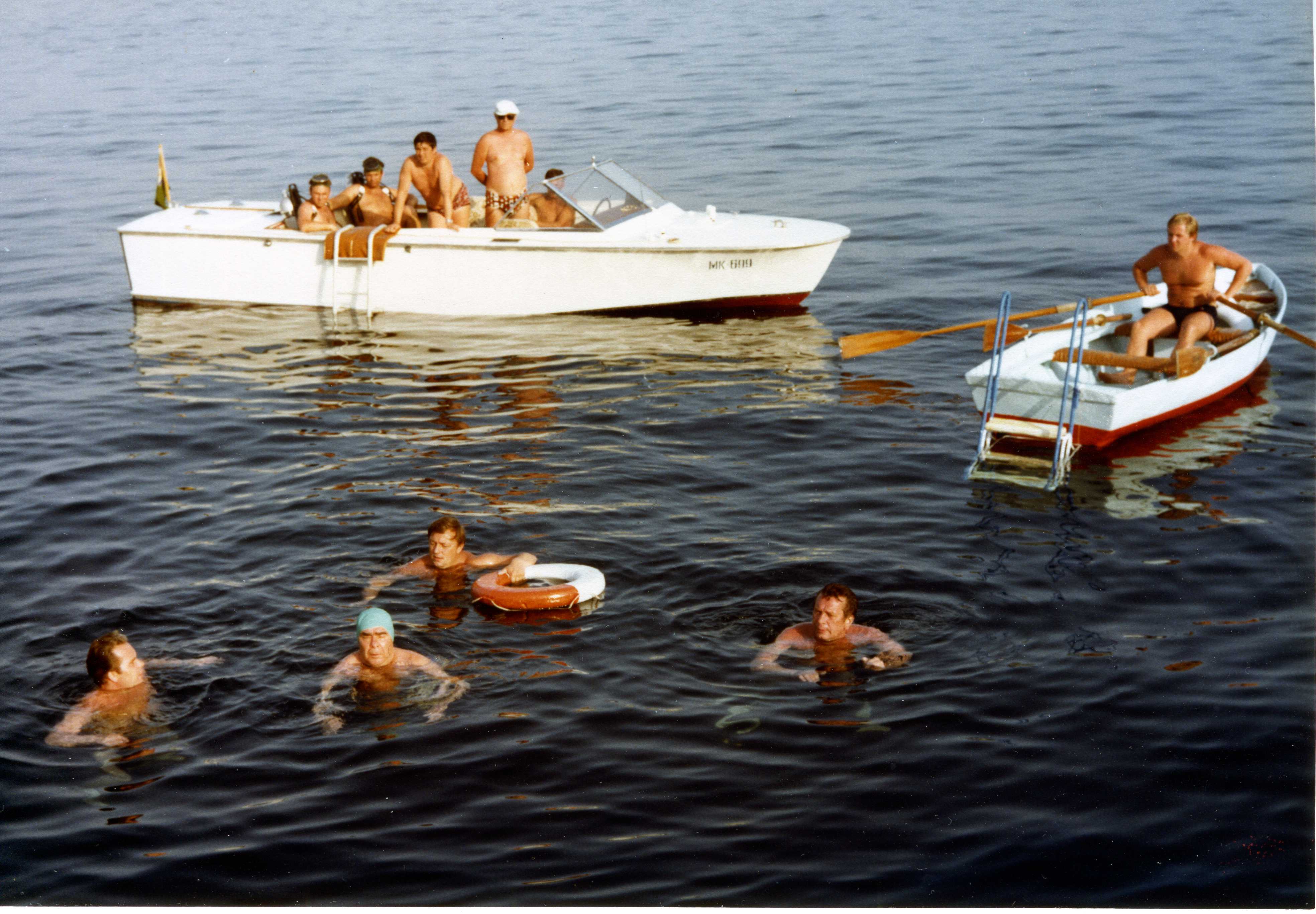 Выход Л.И. Брежнева на берег после купания в Черном море. Крым. Август 1981 г.© Фото из личного архива О.А. Сторонова