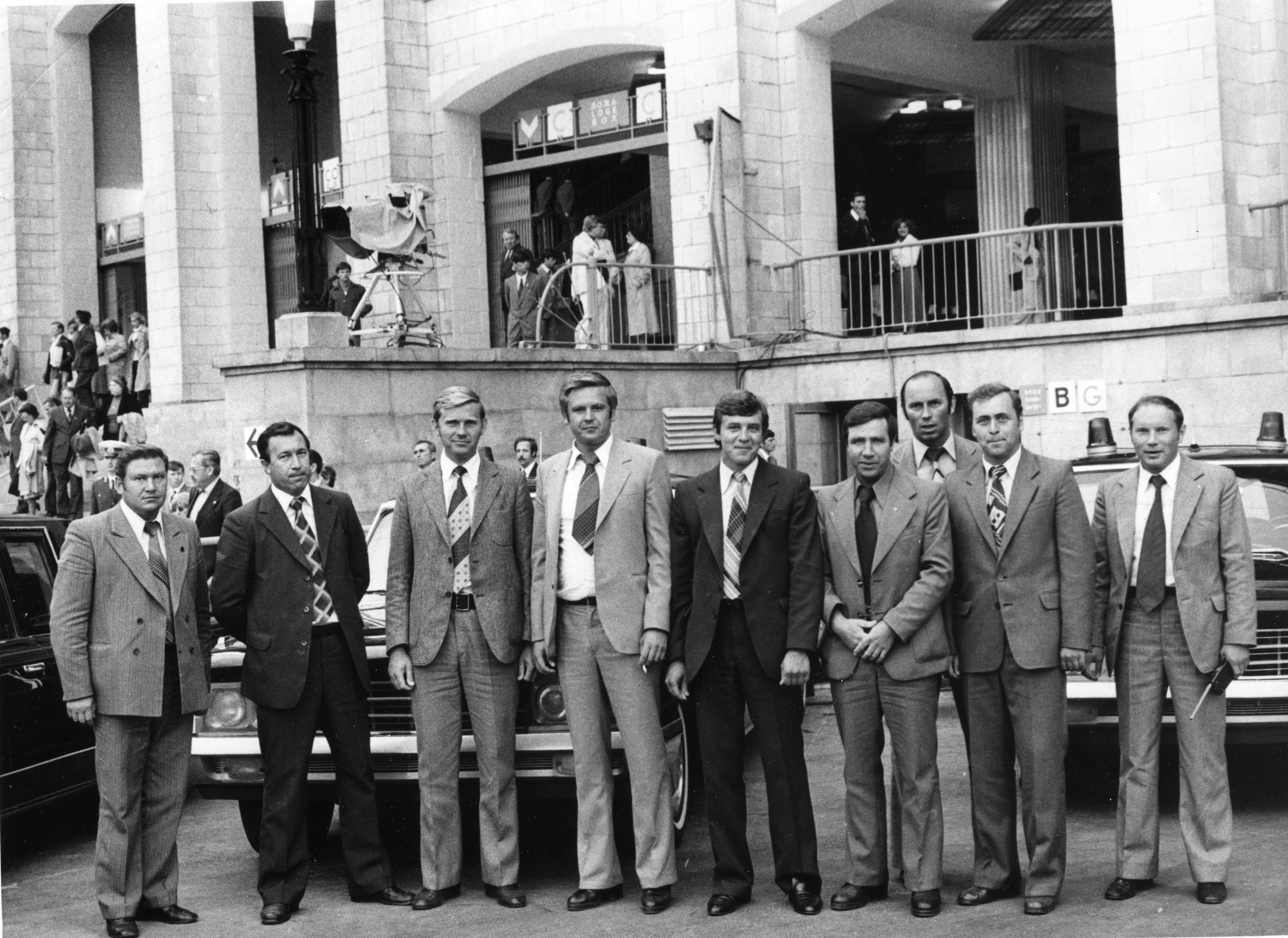 Выездная охрана перед церемонией открытия Московской Олимпиады у Большой спортивной арены Центрального стадиона имени В.И. Ленина.19 июля 1980 г.© Фото из личного архива В.В. Тупицына