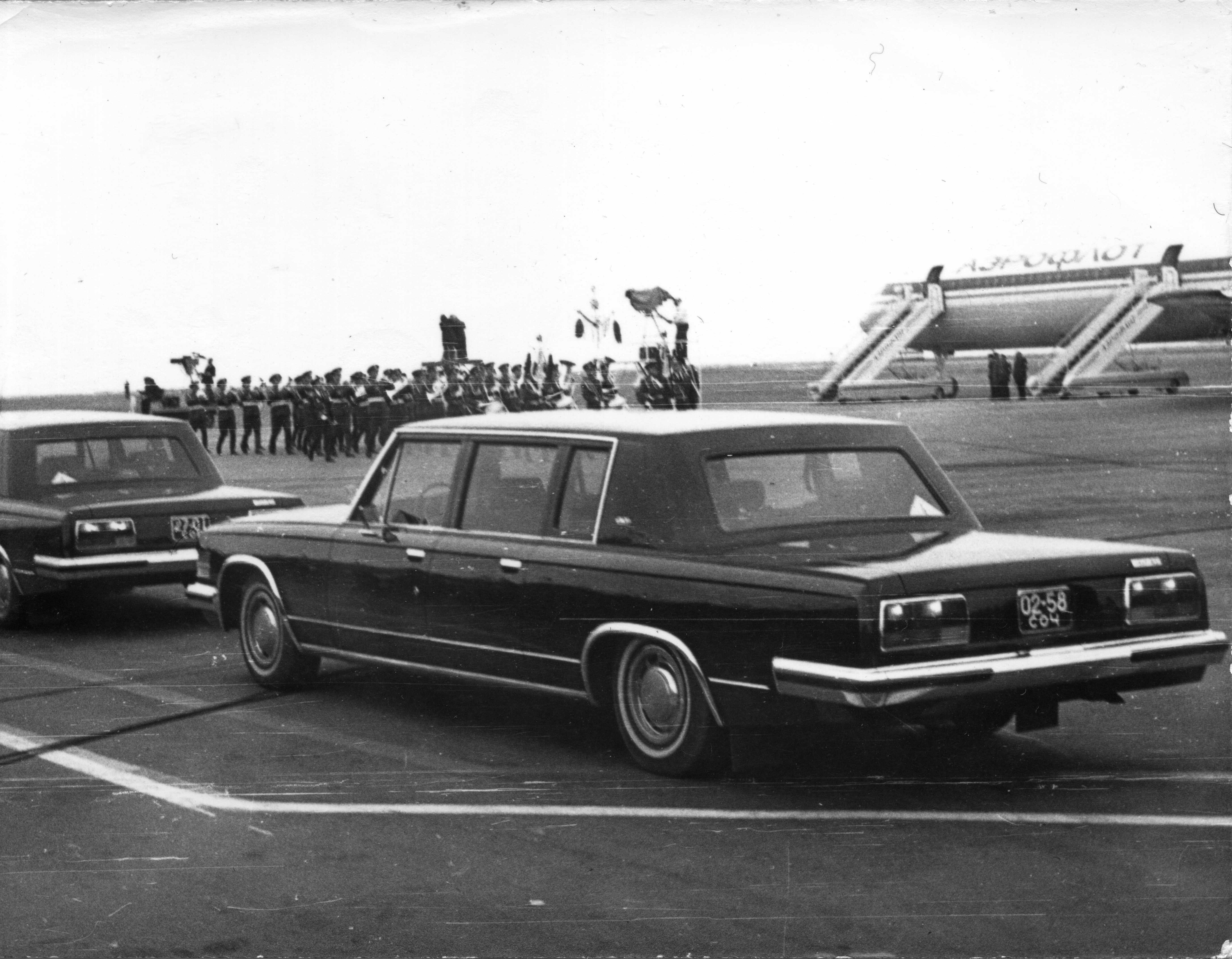 Встреча в Тбилисском аэропорту Л. Брежнева, прибывшего на 60-летие Грузинской ССР, 21 мая 1981 г. © Фото из личного архива В.В. Тупицына