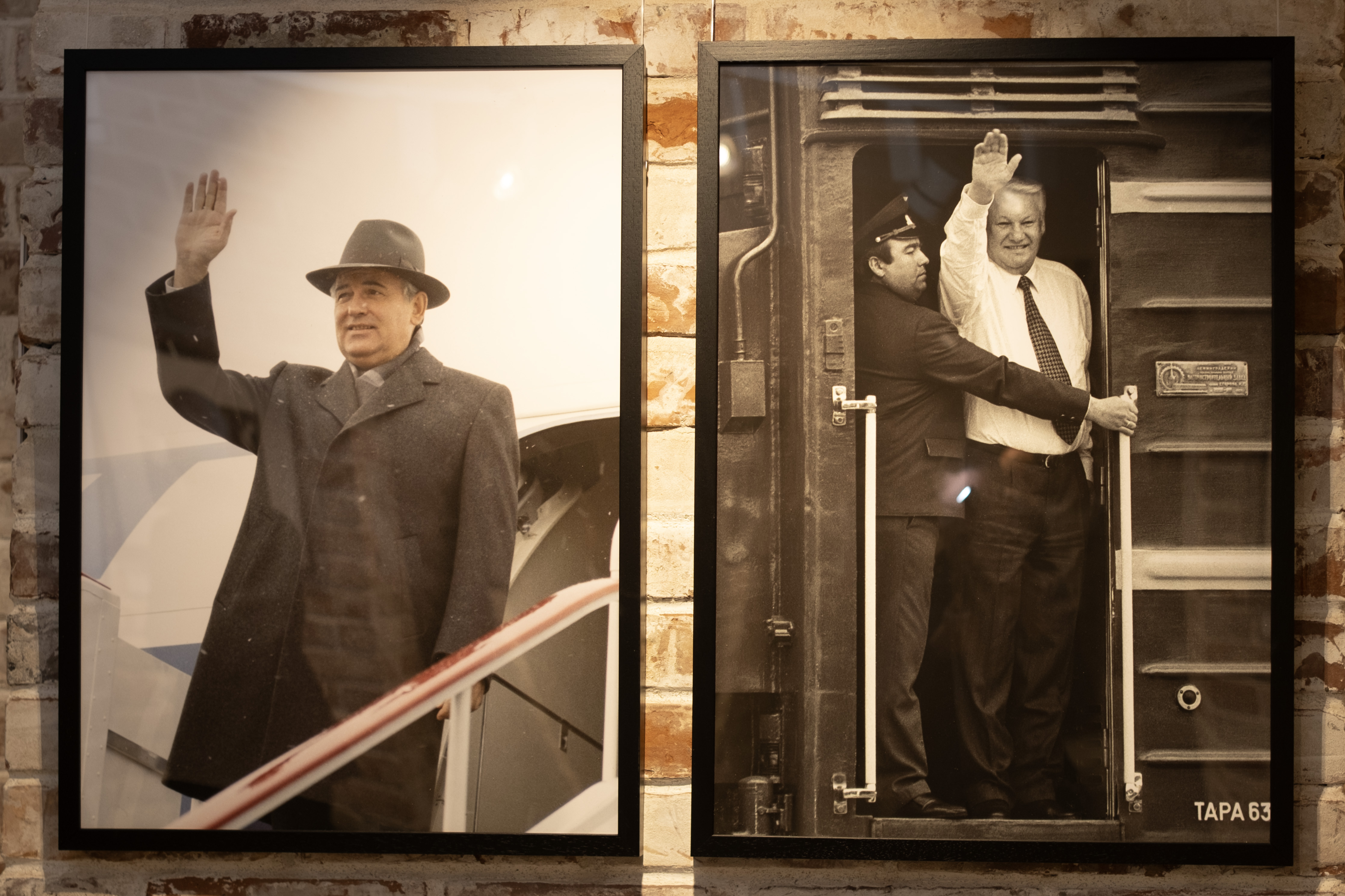 На открытии фотовыставки «Два президента» в Ельцин-центре в Москве. 1 февраля 2026 г. © Фото: Дмитрий Волин/Кремлевский холм