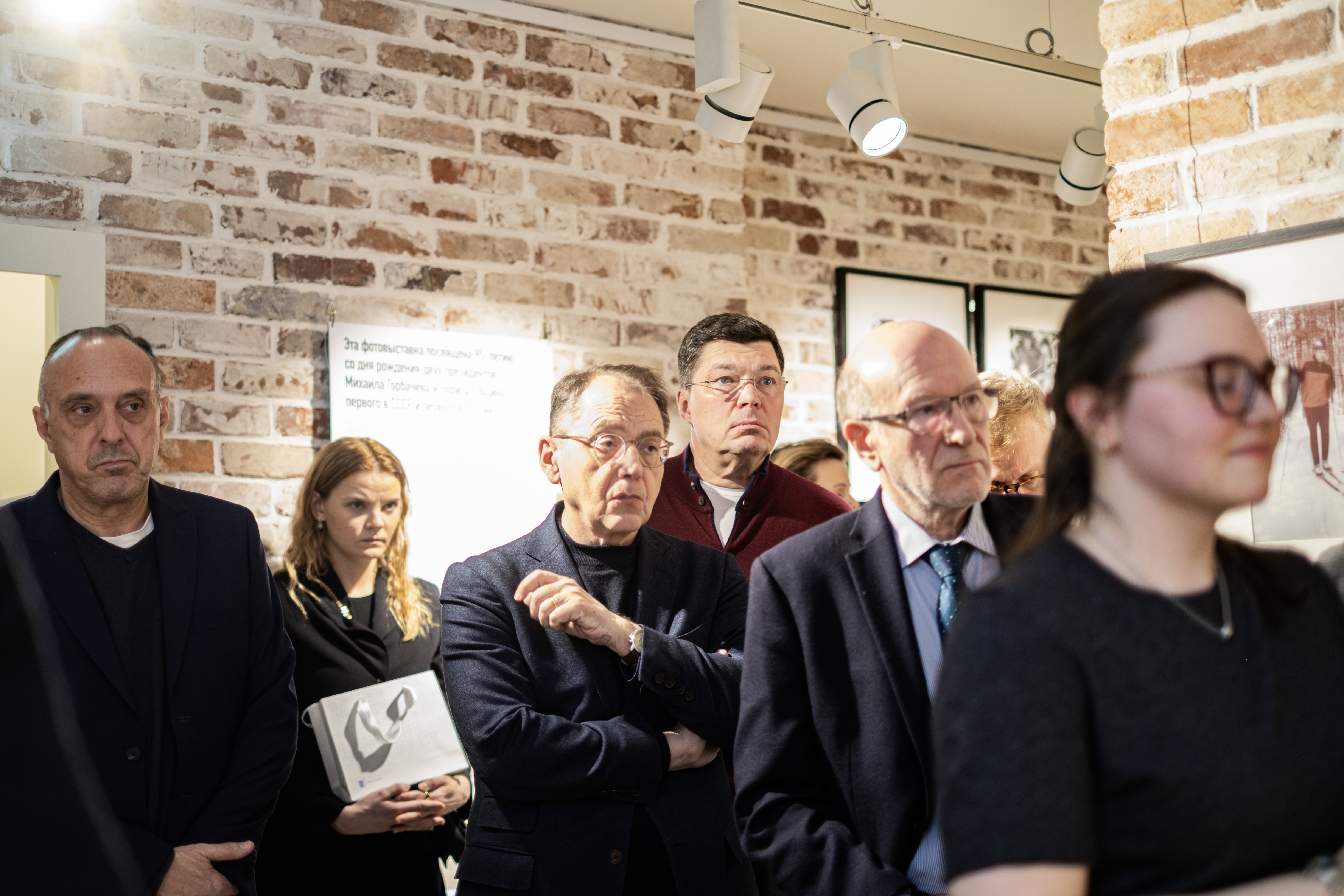 На открытии фотовыставки «Два президента» в Ельцин-центре в Москве. 1 февраля 2026 г. © Фото: Дмитрий Волин/Кремлевский холм