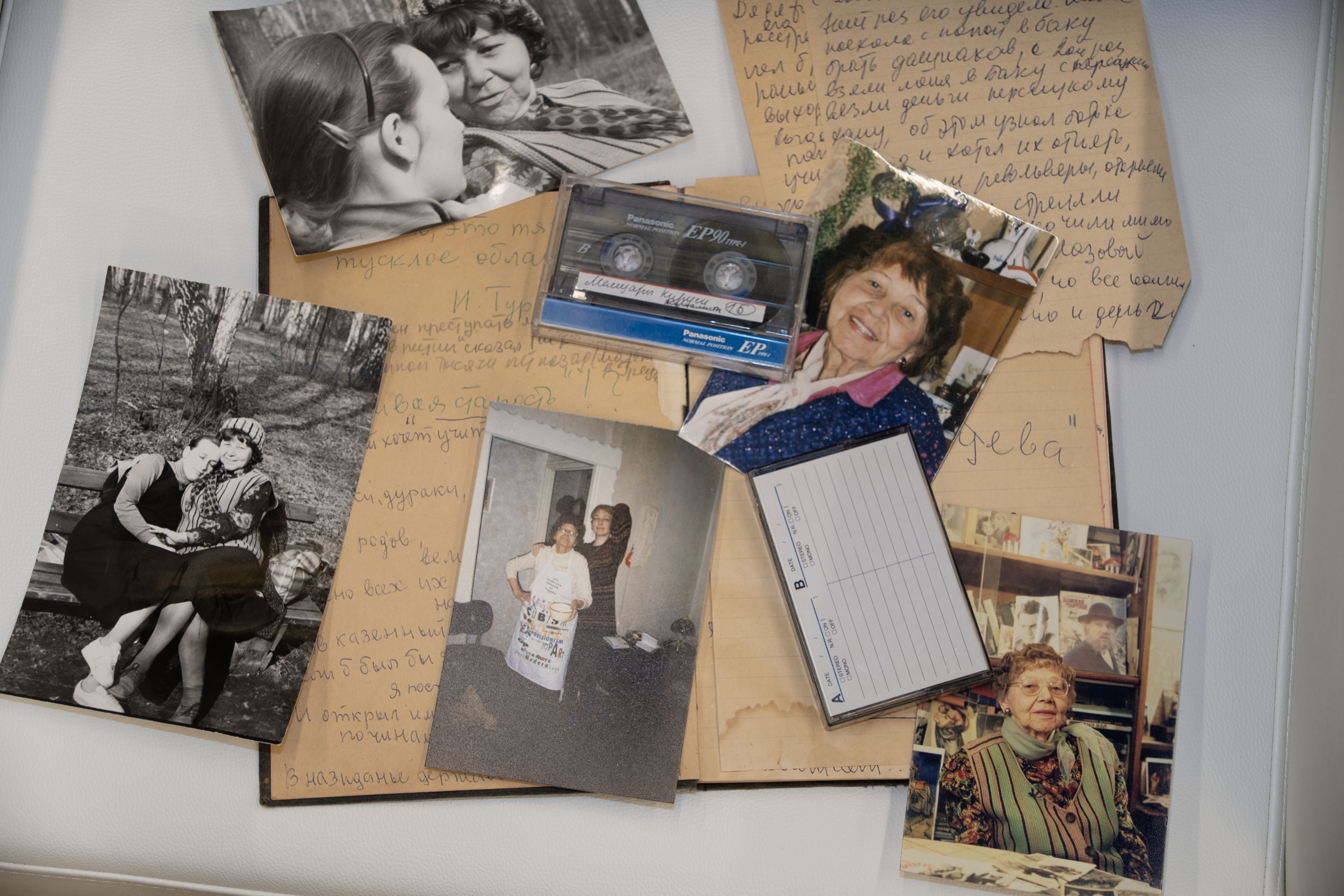 Интервью с Кирой Аллилуевой-Политковской были записаны на аудиокассеты, на них можно услышать голос героини книги.© Фото: Д. Волин, Кремлевский холм